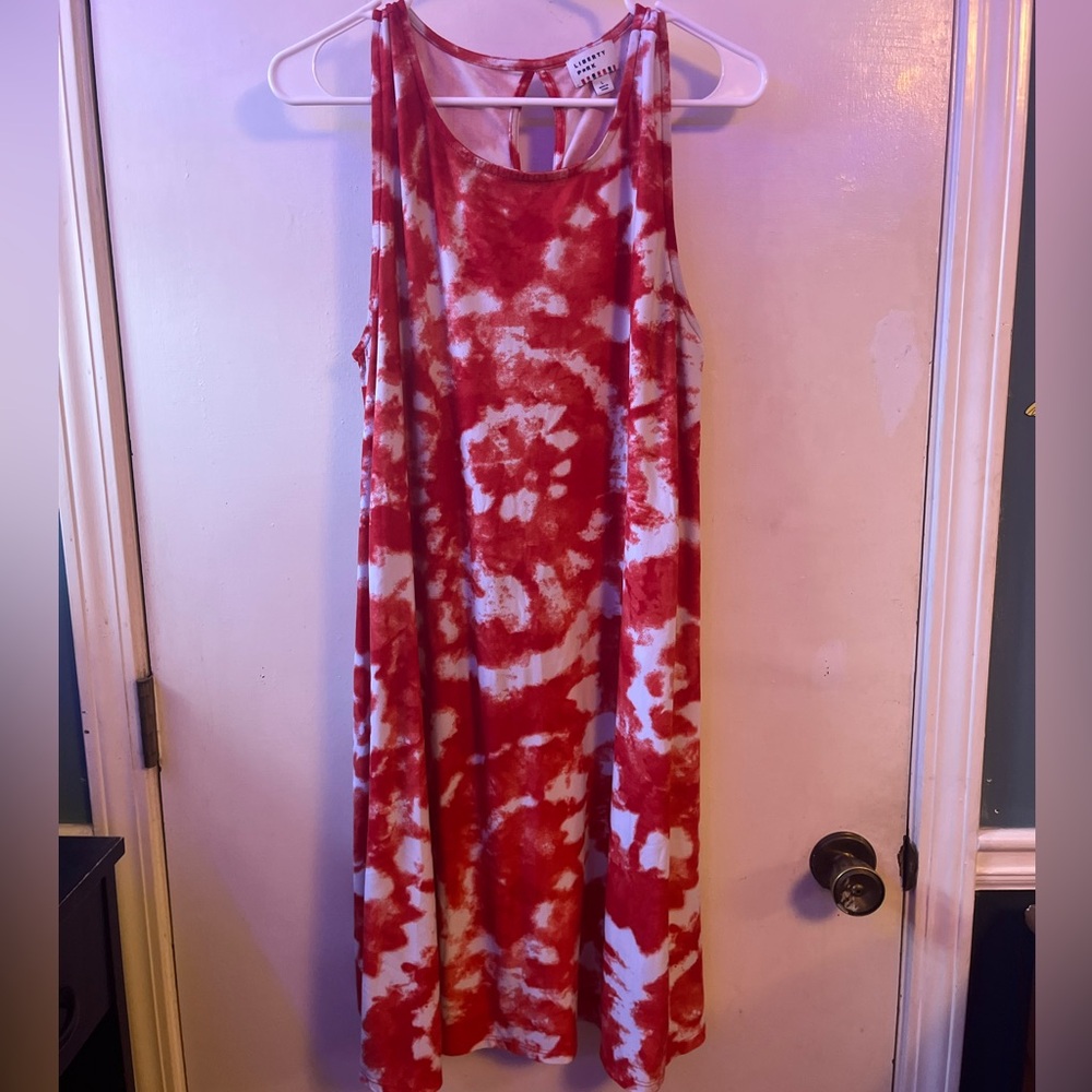 Liberty Park Red and White Tie-Dye Sleeveless Dress (L)